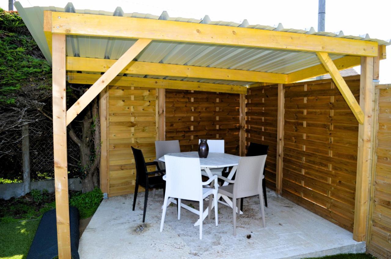 Le Chalet A Hub - Exterieur, Proche De La Plage Asnelles Buitenkant foto